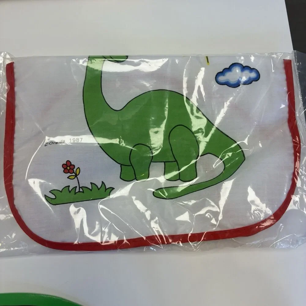Oneida Meal Time Set Vintage Dinosaur Kids Plate Mat Sippy Cup Fork Spoon Bib